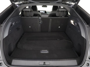 Peugeot e-3008