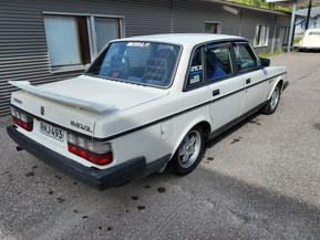 Volvo 240