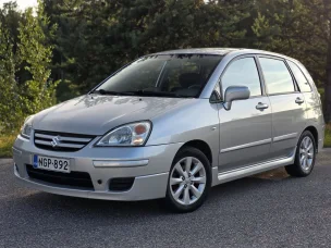 Suzuki Liana