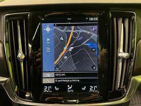 Volvo V90 Cross Country