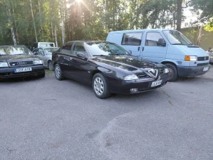 Alfa Romeo 166