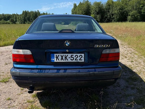BMW 320