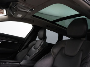 Volvo V90 Cross Country