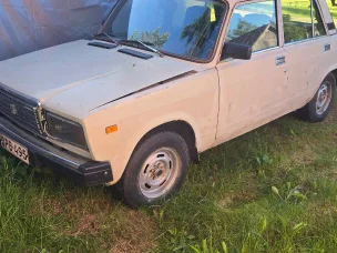 Lada 2105