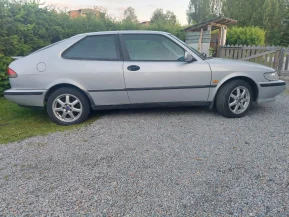 Saab 900