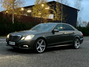 Mercedes-Benz E