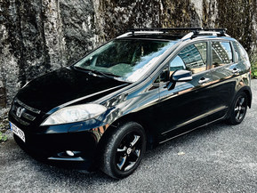 Honda FR-V