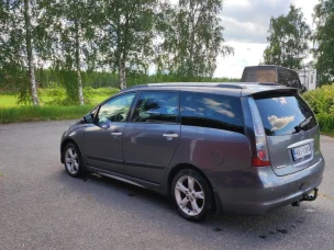 Mitsubishi Grandis