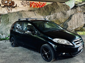 Honda FR-V