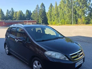 Honda FR-V
