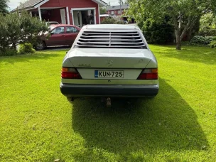 Mercedes-Benz 250