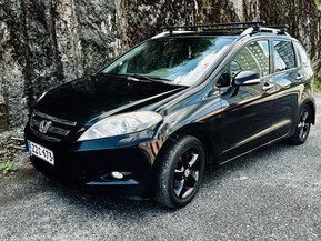 Honda FR-V