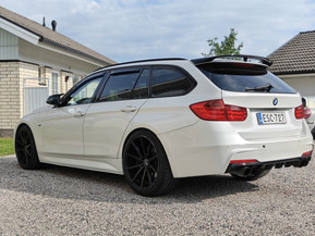BMW 330