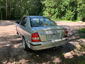 Mazda 323