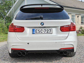 BMW 330