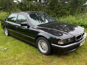 BMW 750