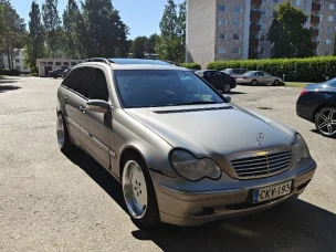 Mercedes-Benz 270