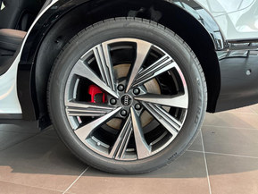 Audi SQ6 e-tron