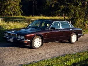 Jaguar XJ6
