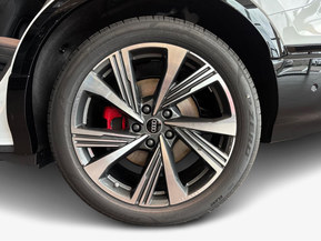Audi SQ6 e-tron