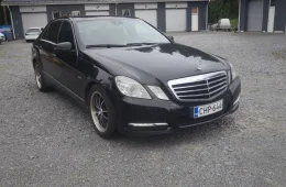 Mercedes-Benz E