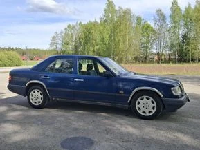 Mercedes-Benz 260