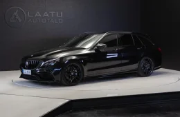 Mercedes-Benz C 63 AMG