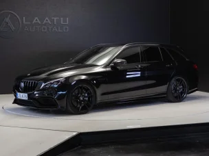 Mercedes-Benz C 63 AMG