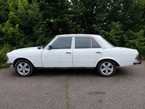Mercedes-Benz 123
