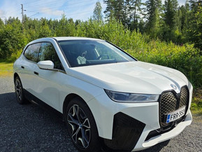 BMW iX