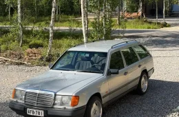 Mercedes-Benz 300