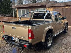 Isuzu D-Max