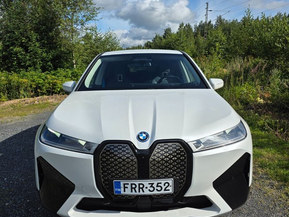 BMW iX