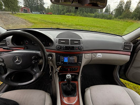 Mercedes-Benz E
