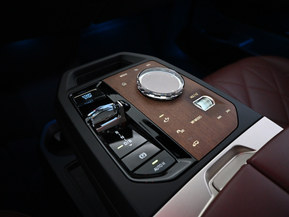 BMW iX M60