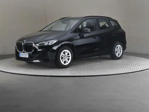 BMW 225