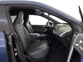 BMW iX M60