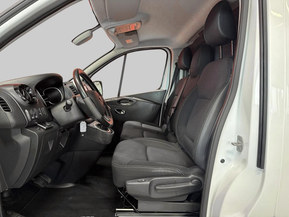 Nissan NV300