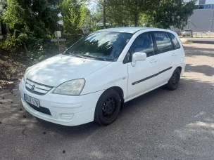 Suzuki Liana