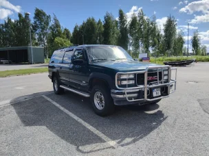 GMC Suburban