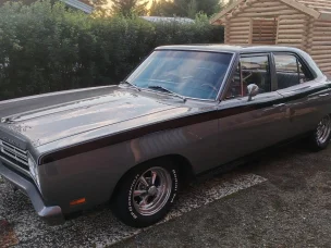 Plymouth Belvedere