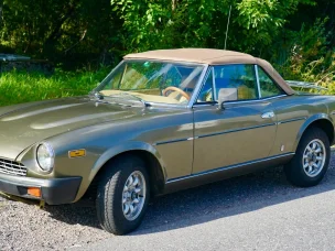 Fiat 124 Spider