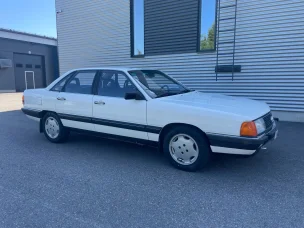 Audi 100