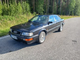 Audi V8