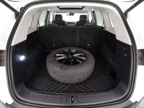 Maxus Euniq 6