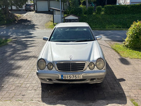 Mercedes-Benz E 200