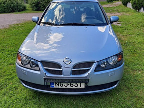Nissan Almera