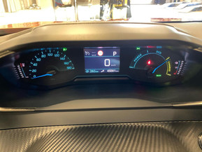 Peugeot e-2008