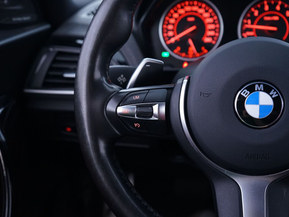 BMW M240i