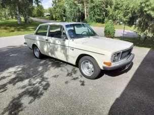 Volvo 142